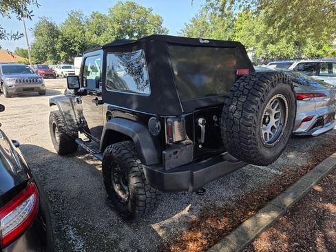 Used 2017 Jeep Wrangler Sport AWD/4WD image 5