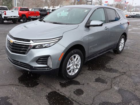 Used 2024 Chevrolet Equinox LT w/ LPO, Floor Liner Package image 29