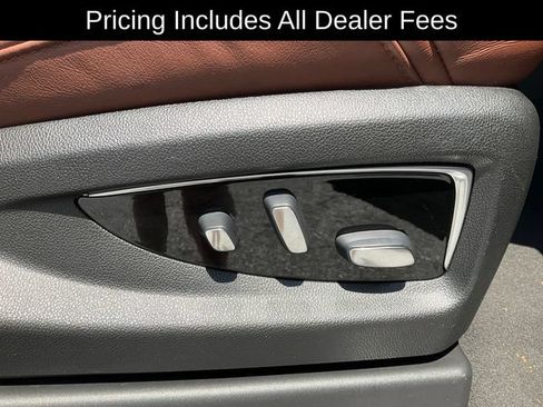 Used 2019 Cadillac Escalade Premium Luxury AWD/4WD image 24