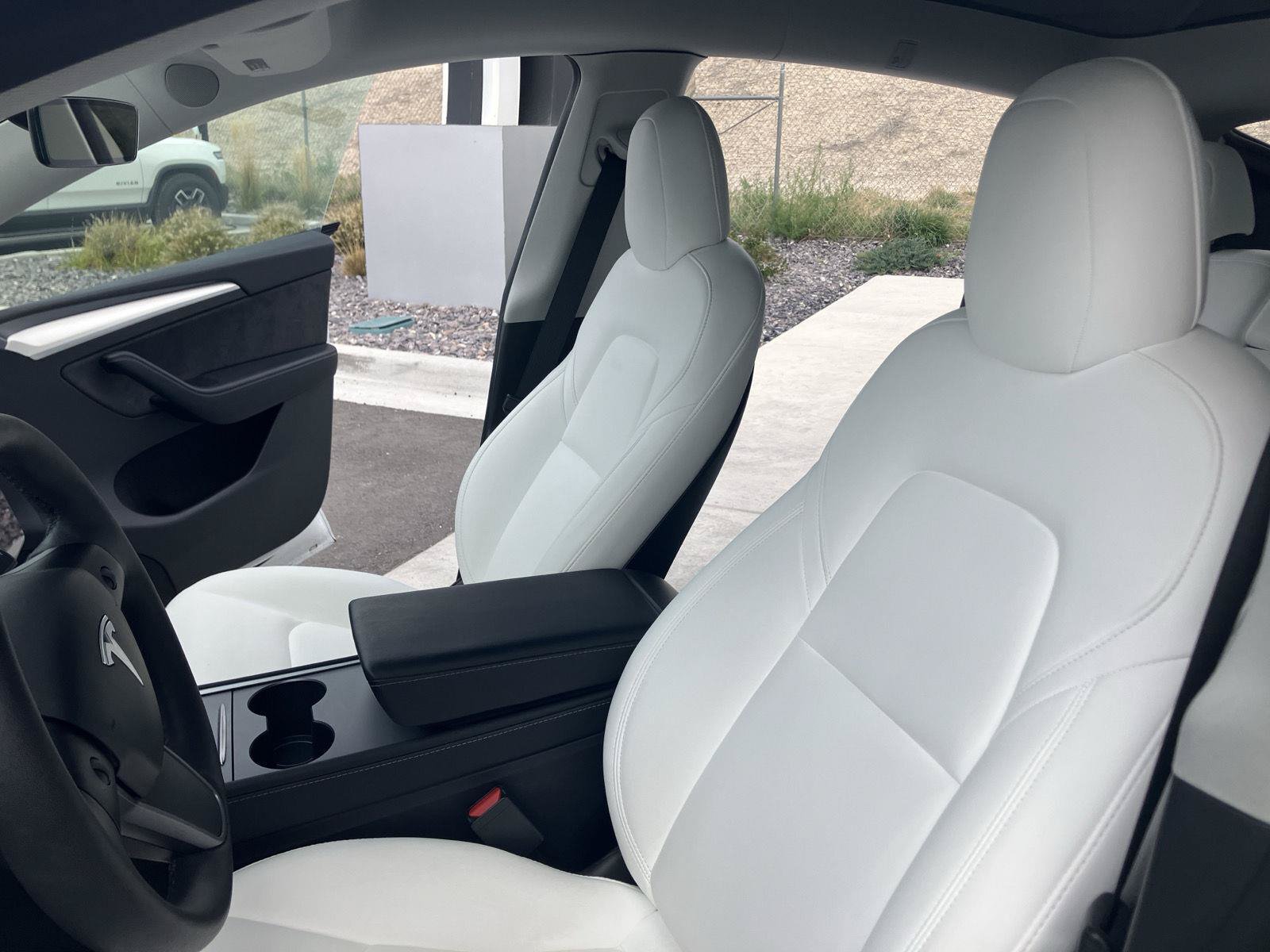Used 2023 Tesla Model Y Performance AWD/4WD image 13