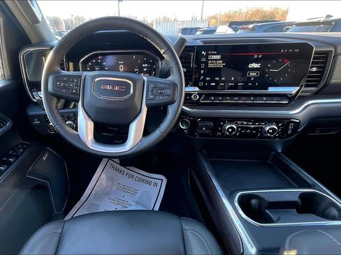 Used 2025 GMC Sierra 2500 SLT w/ SLT Premium Package image 5