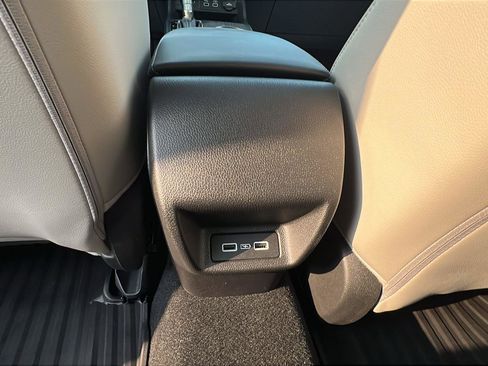 Used 2022 Honda Civic Touring image 21