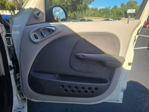 Used 2004 Chrysler PT Cruiser w/ PWR Convenience Group FWD image 21
