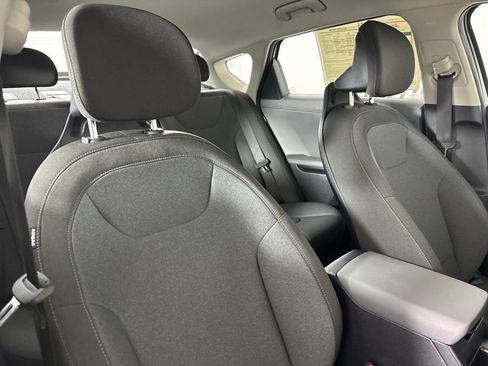 Used 2025 Kia K4 FWD image 24