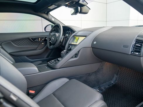 Used 2023 Jaguar F-TYPE R image 24