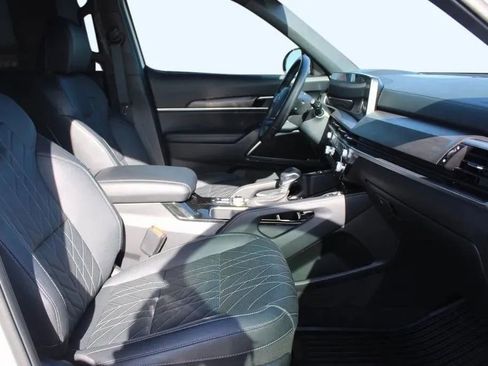 Used 2025 Kia Telluride SX X-Line AWD/4WD image 19