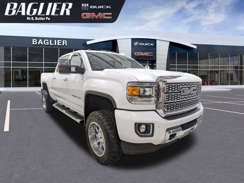 Used 2018 GMC Sierra 2500 Denali image 1