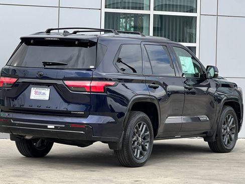 New 2025 Toyota Sequoia Platinum image 4