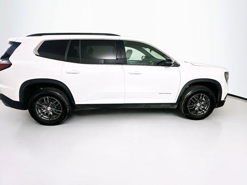 Used 2025 GMC Acadia Elevation image 10