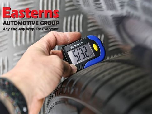 Used 2018 Tesla Model 3 Long Range image 26