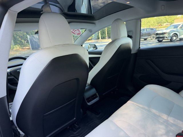 Used 2022 Tesla Model 3 Long Range AWD/4WD image 16