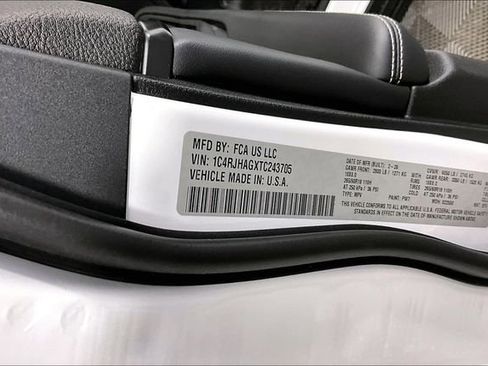 New 2026 Jeep Grand Cherokee Laredo X AWD/4WD image 9