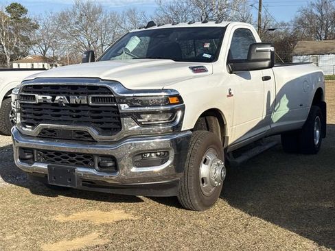 Used 2026 RAM 3500 Tradesman image 3