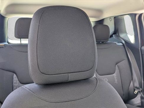 Used 2016 Jeep Renegade Sport w/ Power & Air Group image 15