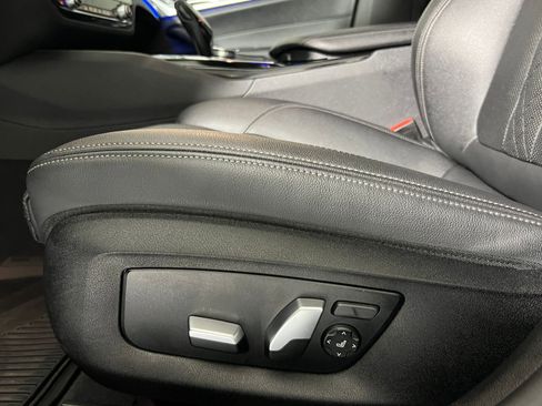 Used 2021 BMW 540i w/ M Sport Package image 13