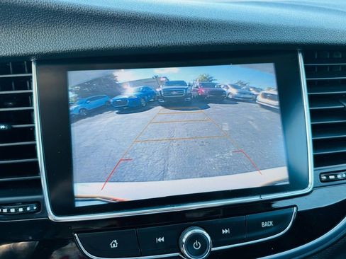 Used 2021 Buick Encore Preferred FWD image 22