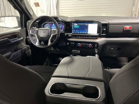 Used 2024 Chevrolet Silverado 1500 RST w/ Protection Package AWD/4WD image 17
