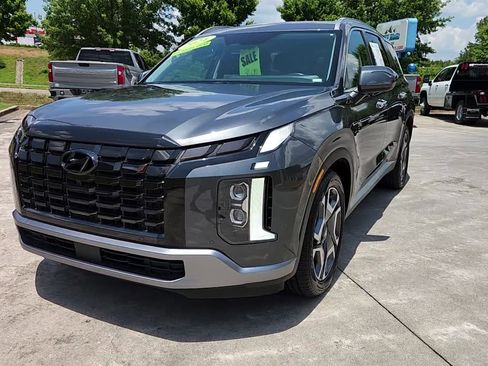 Used 2024 Hyundai Palisade SEL image 3