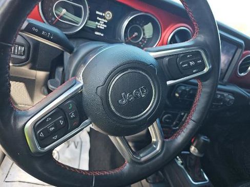 Used 2018 Jeep Wrangler Unlimited Rubicon image 17