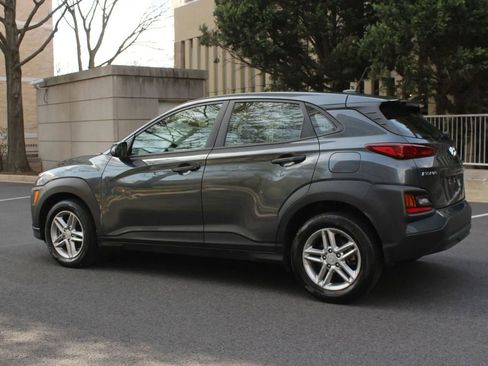 Used 2021 Hyundai Kona SE image 9