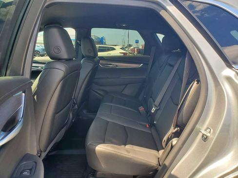 New 2025 Cadillac XT5 Luxury w/ LPO, Blue Accent Package image 13