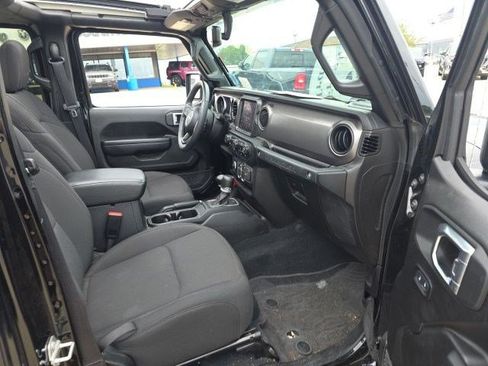 Used 2023 Jeep Wrangler Unlimited w/ Sun & Screen Package AWD/4WD image 14