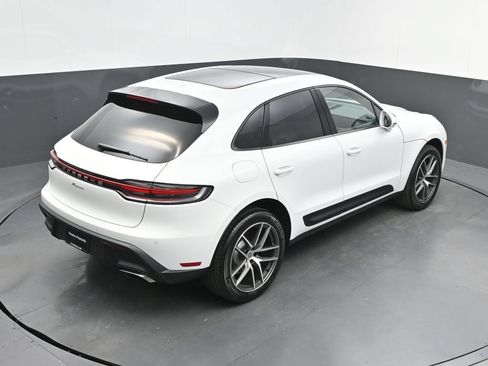 New 2026 Porsche Macan AWD/4WD image 28