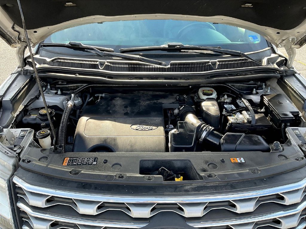 Used 2016 Ford Explorer Limited AWD/4WD image 32