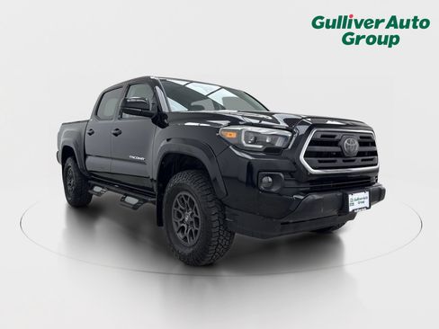 Used 2018 Toyota Tacoma SR5 AWD/4WD image 13