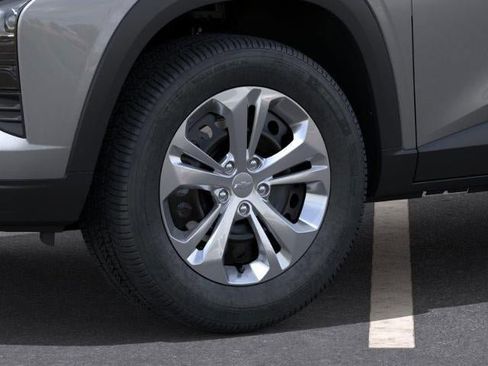 New 2026 Chevrolet Trax LS image 9