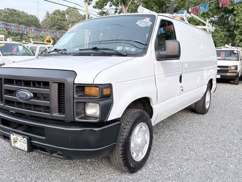 Used 2012 Ford E-150 and Econoline 150 w/ Commercial Cargo Van Pkg RWD image 5