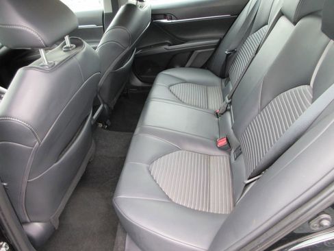 Used 2024 Toyota Camry SE FWD image 12