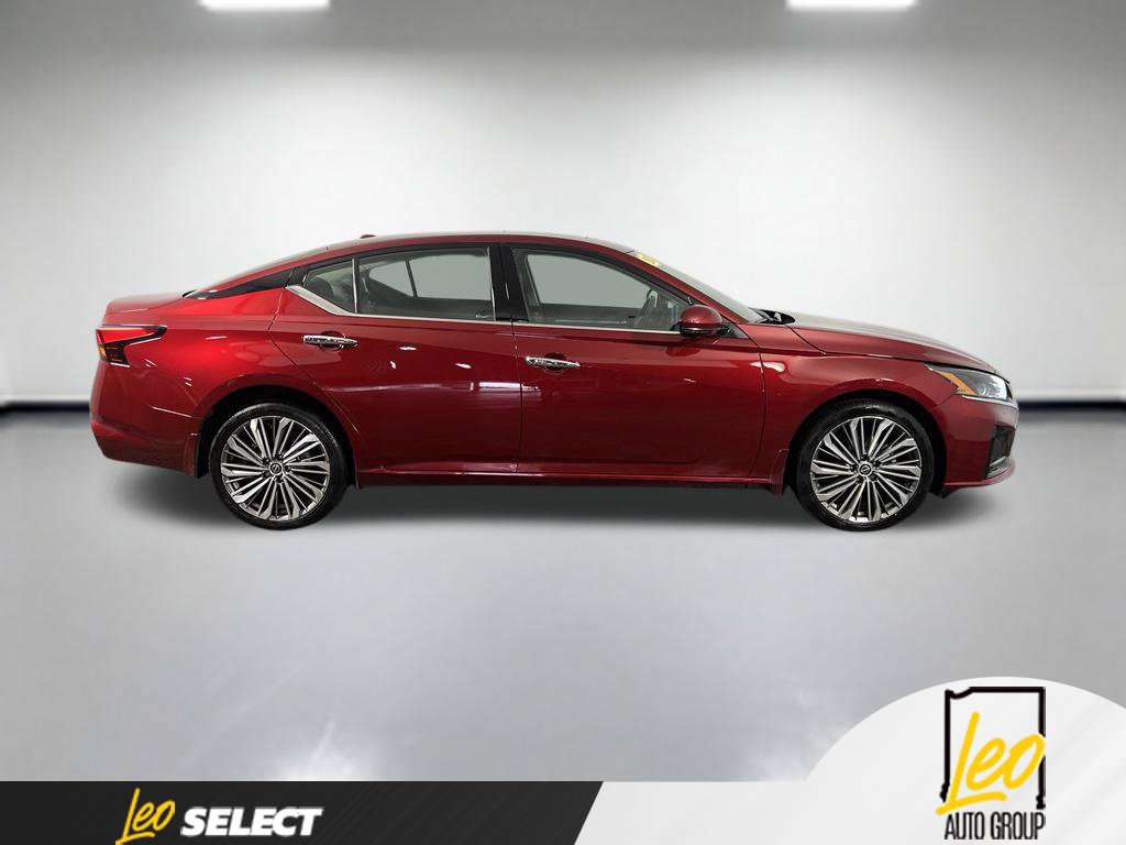 Used 2024 Nissan Altima 2.5 SL AWD/4WD image 5