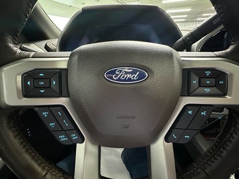 Used 2022 Ford F250 King Ranch w/ King Ranch Ultimate Package AWD/4WD image 35