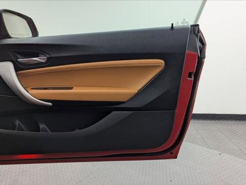 Used 2020 BMW 230i Convertible w/ M Sport Package image 18