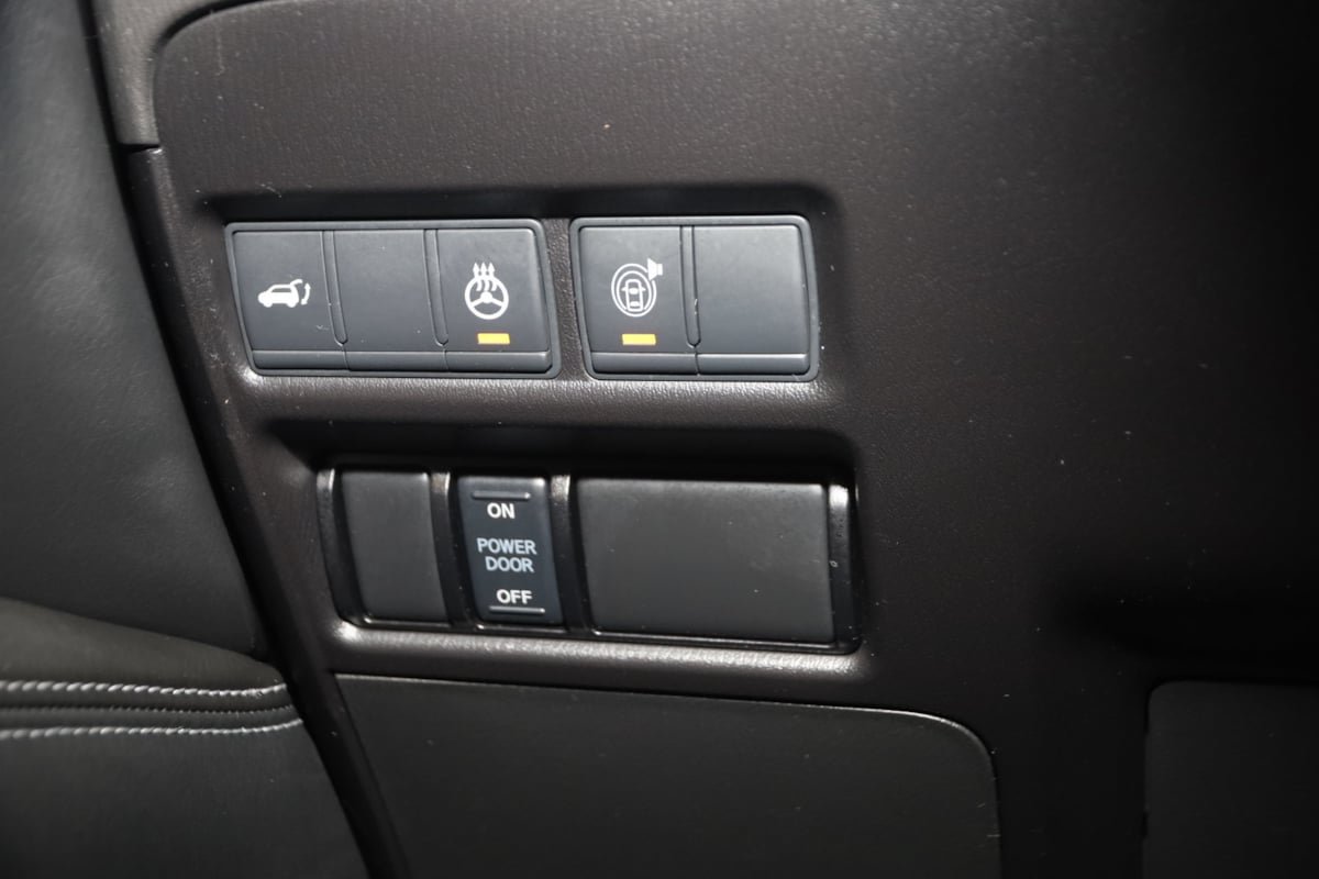 Used 2022 INFINITI QX80 Luxe w/ Cargo Package AWD/4WD image 9