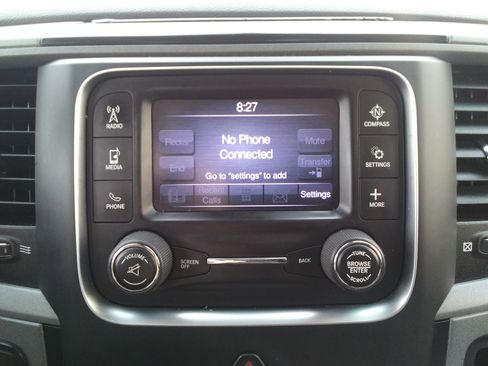 Used 2013 RAM 2500 Tradesman w/ Chrome Appearance Group image 21