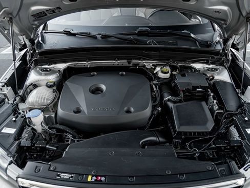 Used 2019 Volvo XC40 T5 Inscription image 30