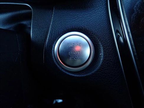 Used 2019 Mercedes-Benz GLC 300 4MATIC Coupe image 25