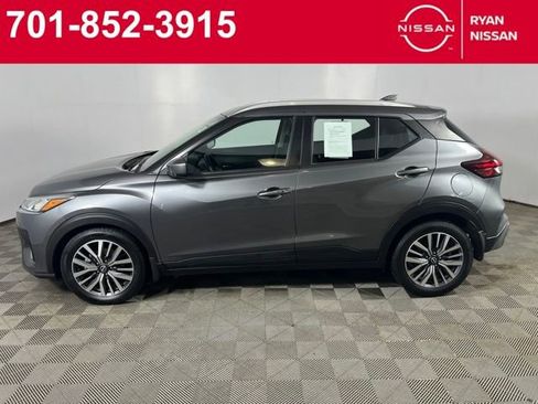 Certified 2023 Nissan Kicks SV image 9