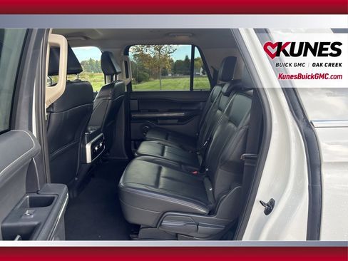 Used 2024 Ford Expedition Max XLT image 24