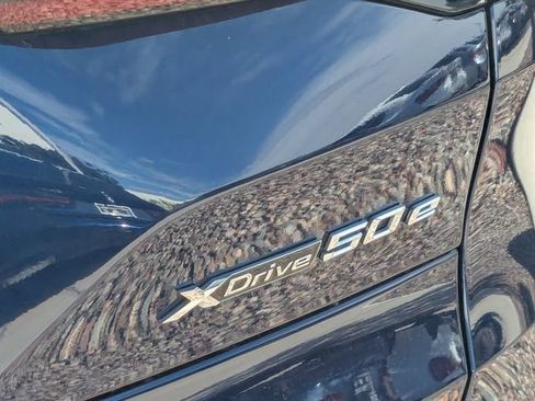 Certified 2024 BMW X5 xDrive50e w/ Premium Package AWD/4WD image 9
