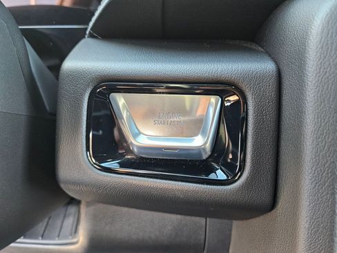 Used 2025 GMC Yukon Denali AWD/4WD image 21