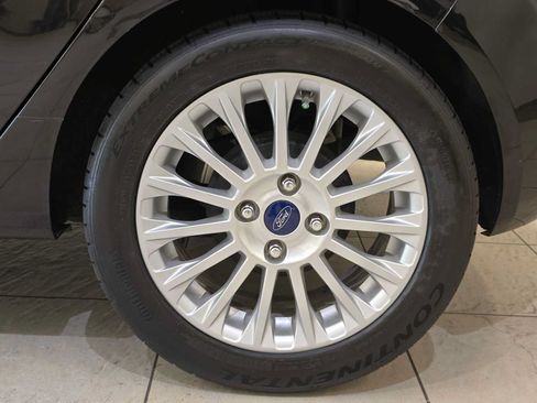 Used 2014 Ford Fiesta Titanium FWD image 8