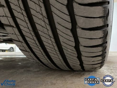 Used 2025 Volvo XC40 B5 Core image 94