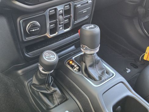 New 2025 Jeep Wrangler Sahara image 18