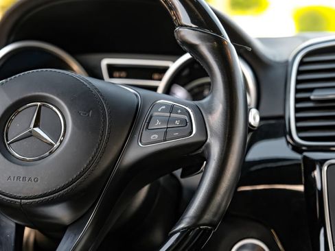 Used 2018 Mercedes-Benz GLS 550 4MATIC image 17