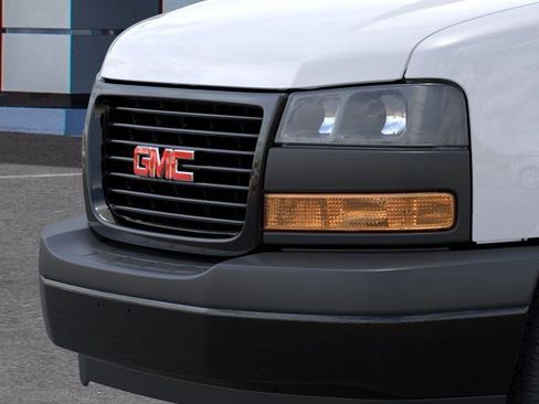 New 2026 GMC Savana 2500 RWD image 13