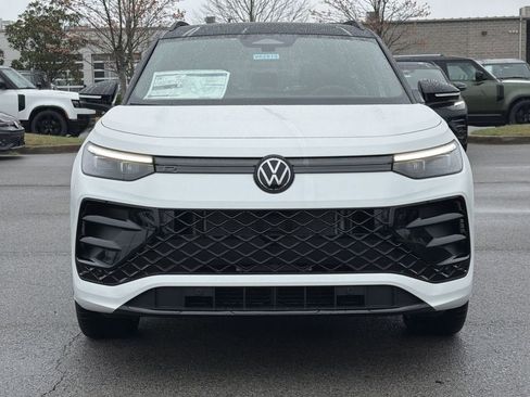 New 2026 Volkswagen Tiguan SE R-Line image 8