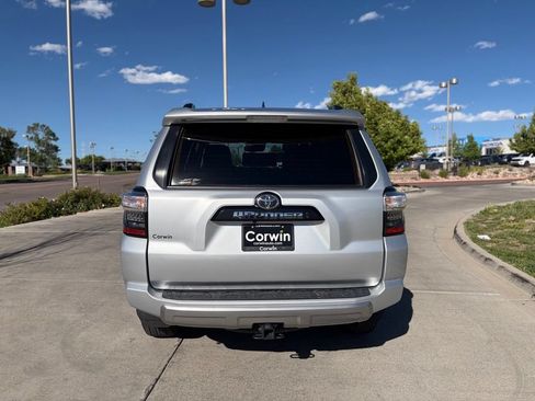 Used 2024 Toyota 4Runner TRD Off-Road Premium AWD/4WD image 7